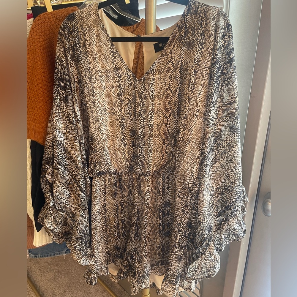 Snake print flowy romper